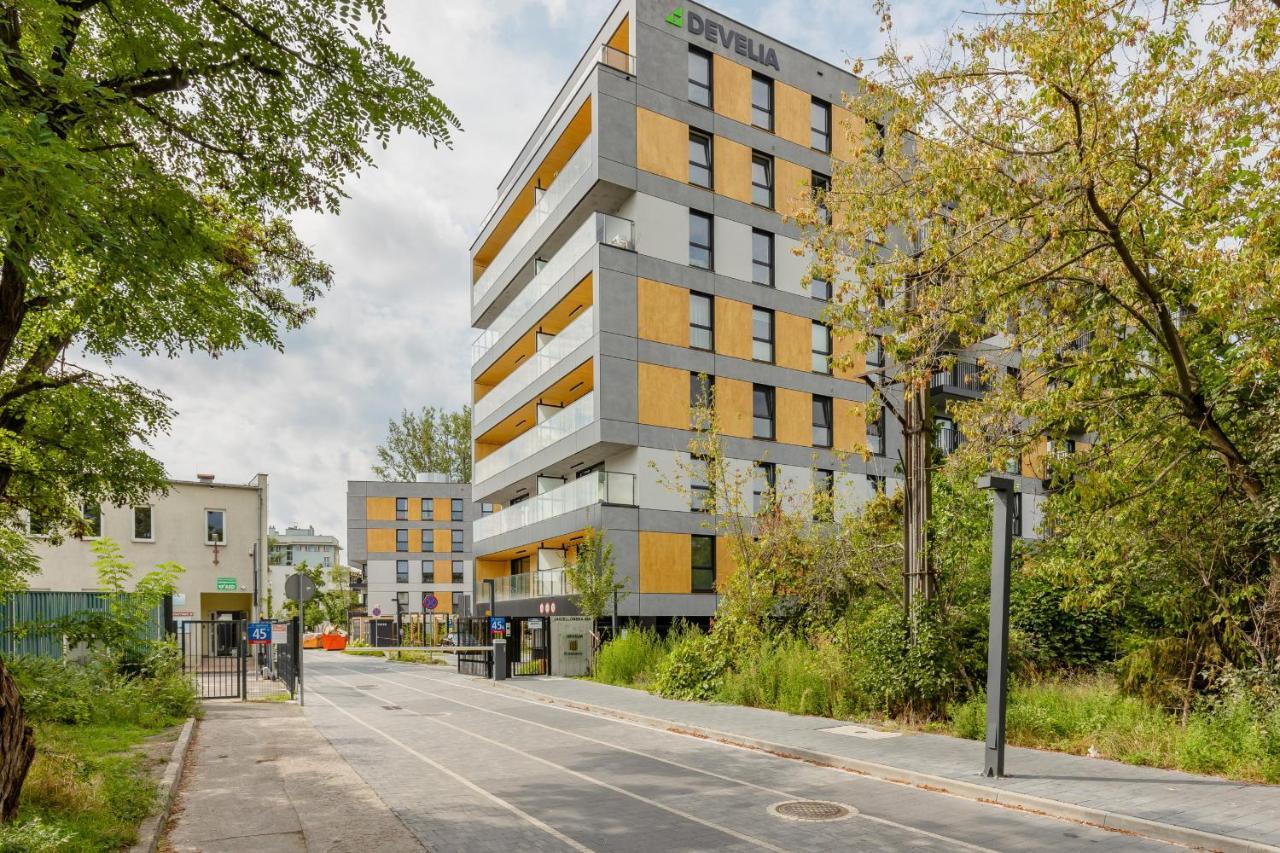 Modern Praga With Parking Near The Zoo By Renters *
