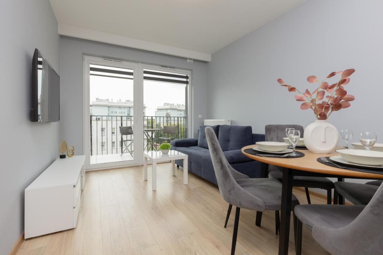 Apartment Modern Praga With Parking Near The Zoo By Renters Warsaw