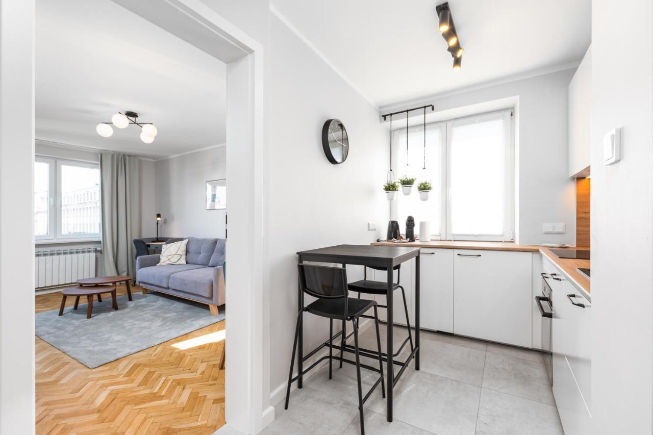 Pl. Dabrowskiego 12 By Homeprime Apartment *