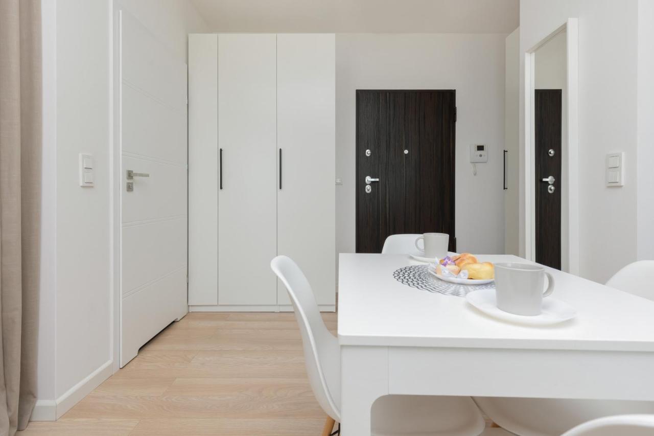 Beautiful With Parking Grzybowska By Renters Apartment *