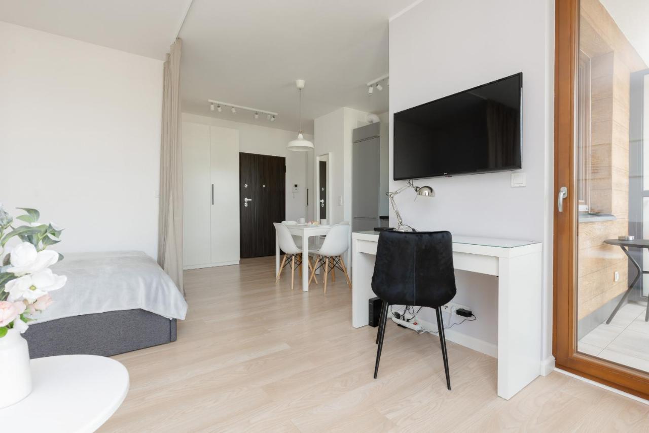 Beautiful With Parking Grzybowska By Renters Apartment