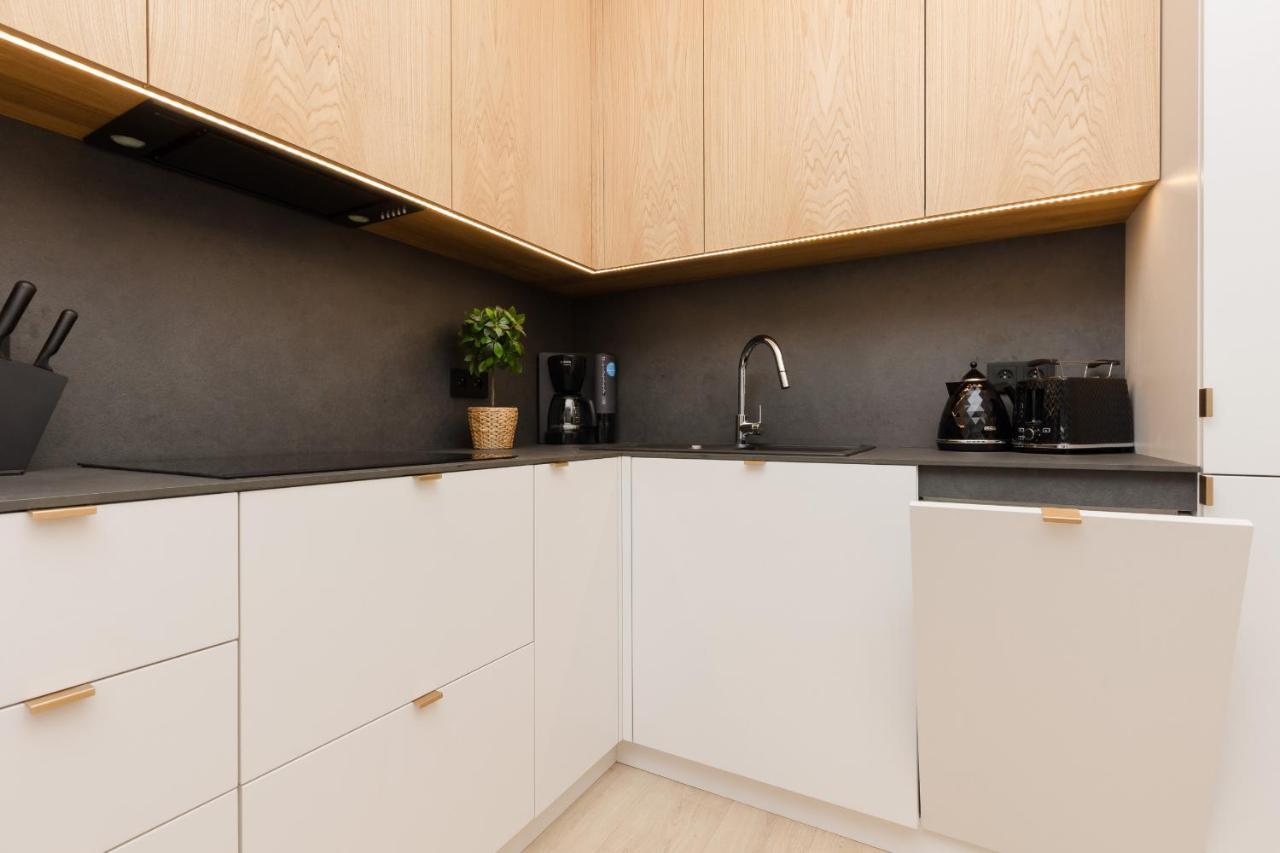 Lux Kasprzaka 29 With Parking By Renters Prestige