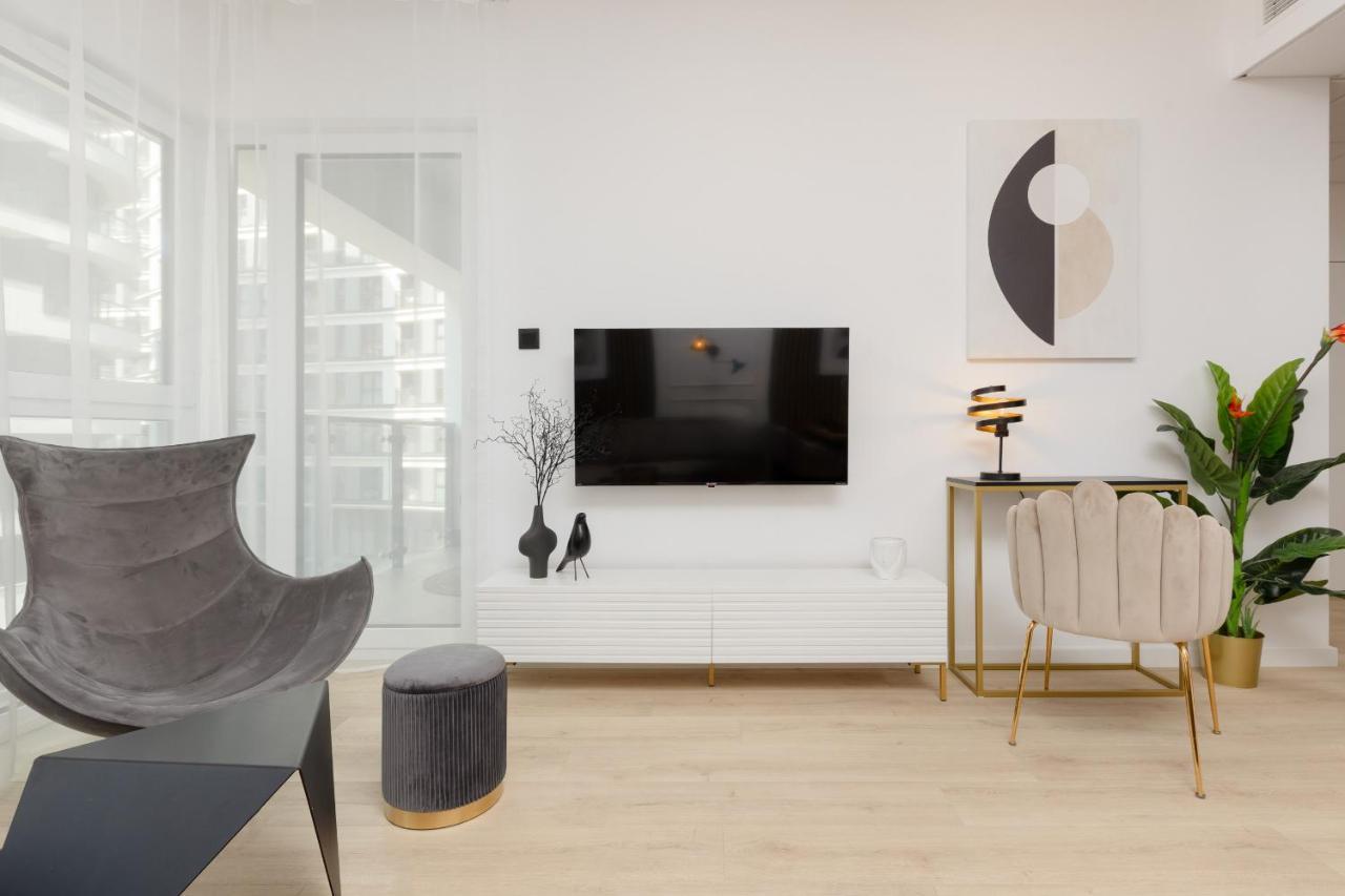Lux Kasprzaka 29 With Parking By Renters Prestige * Warszawa