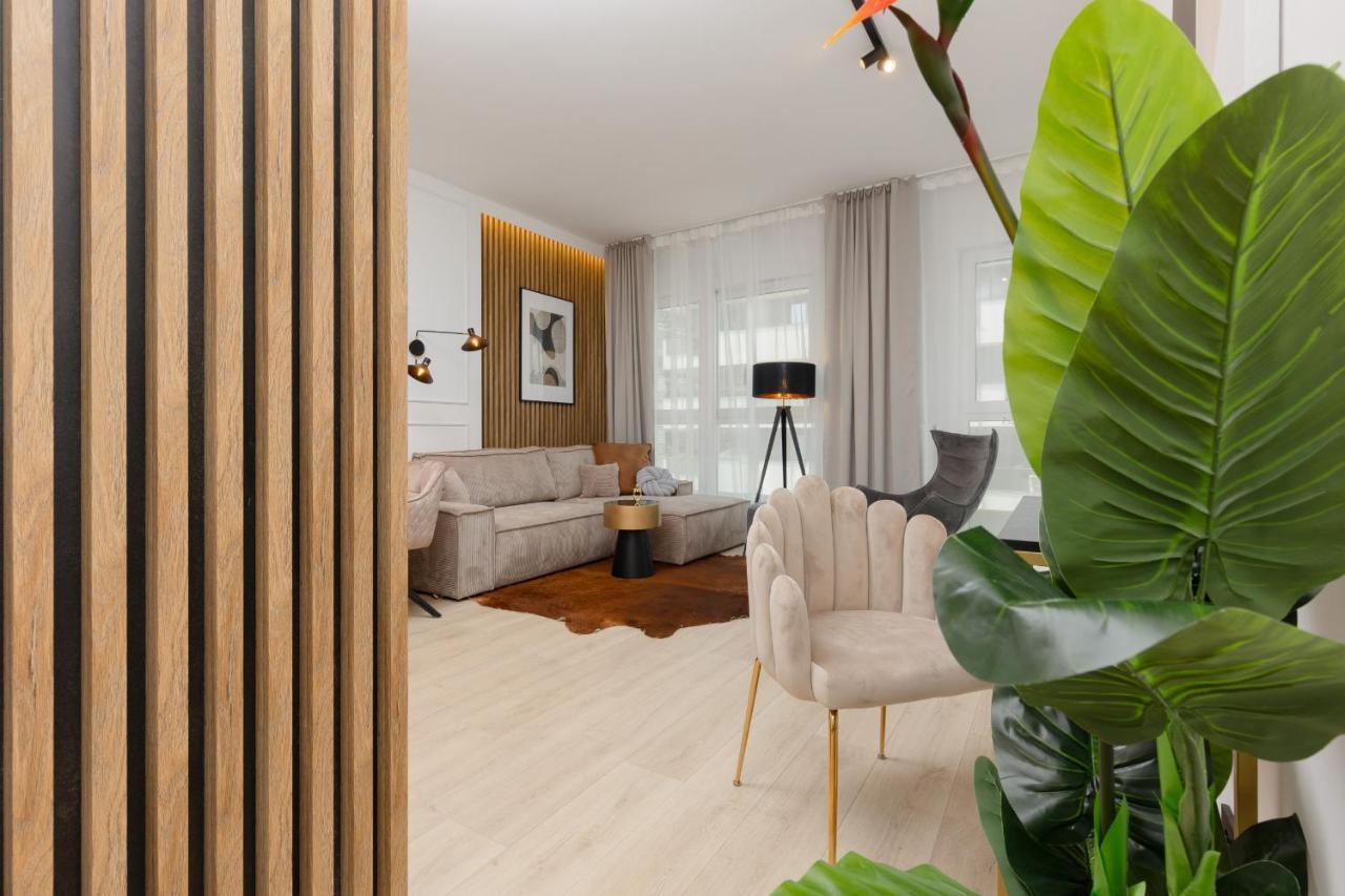 Lux Kasprzaka 29 With Parking By Renters Prestige * Warszawa
