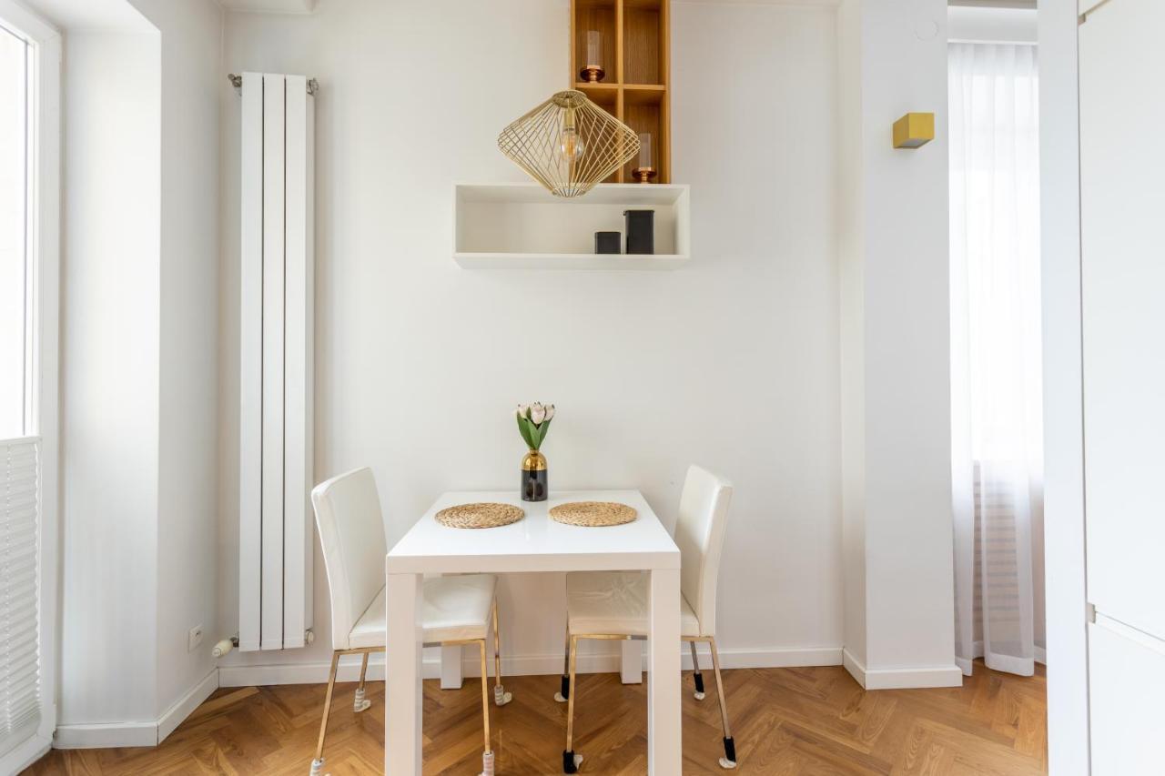 Close - Luxury - Center-top Location - Zurawia Apartment Warsaw