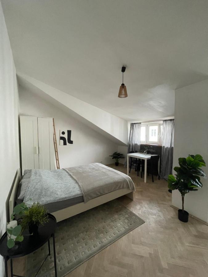 26 Apartment *