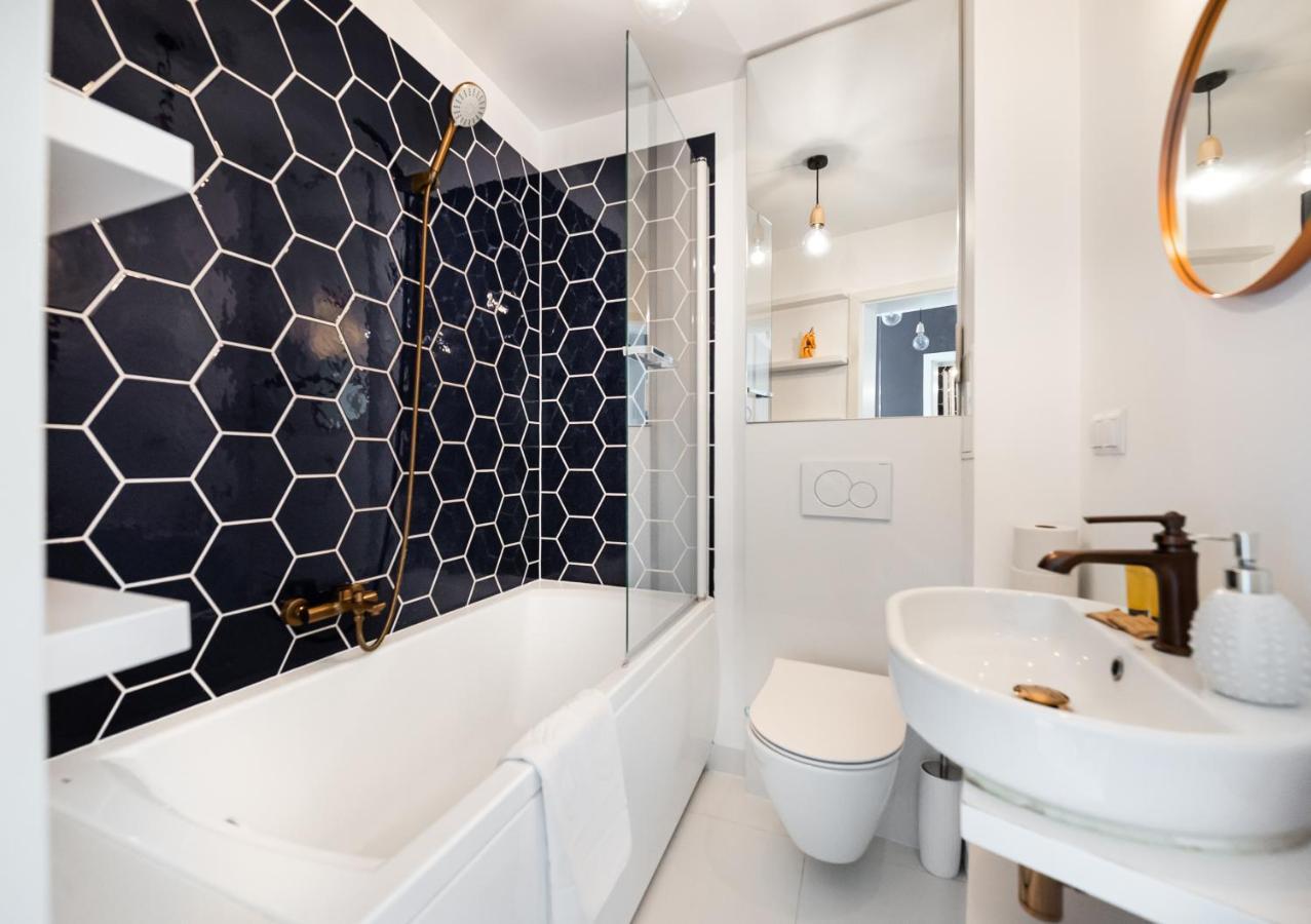 Zlota Blue Modern Apartment