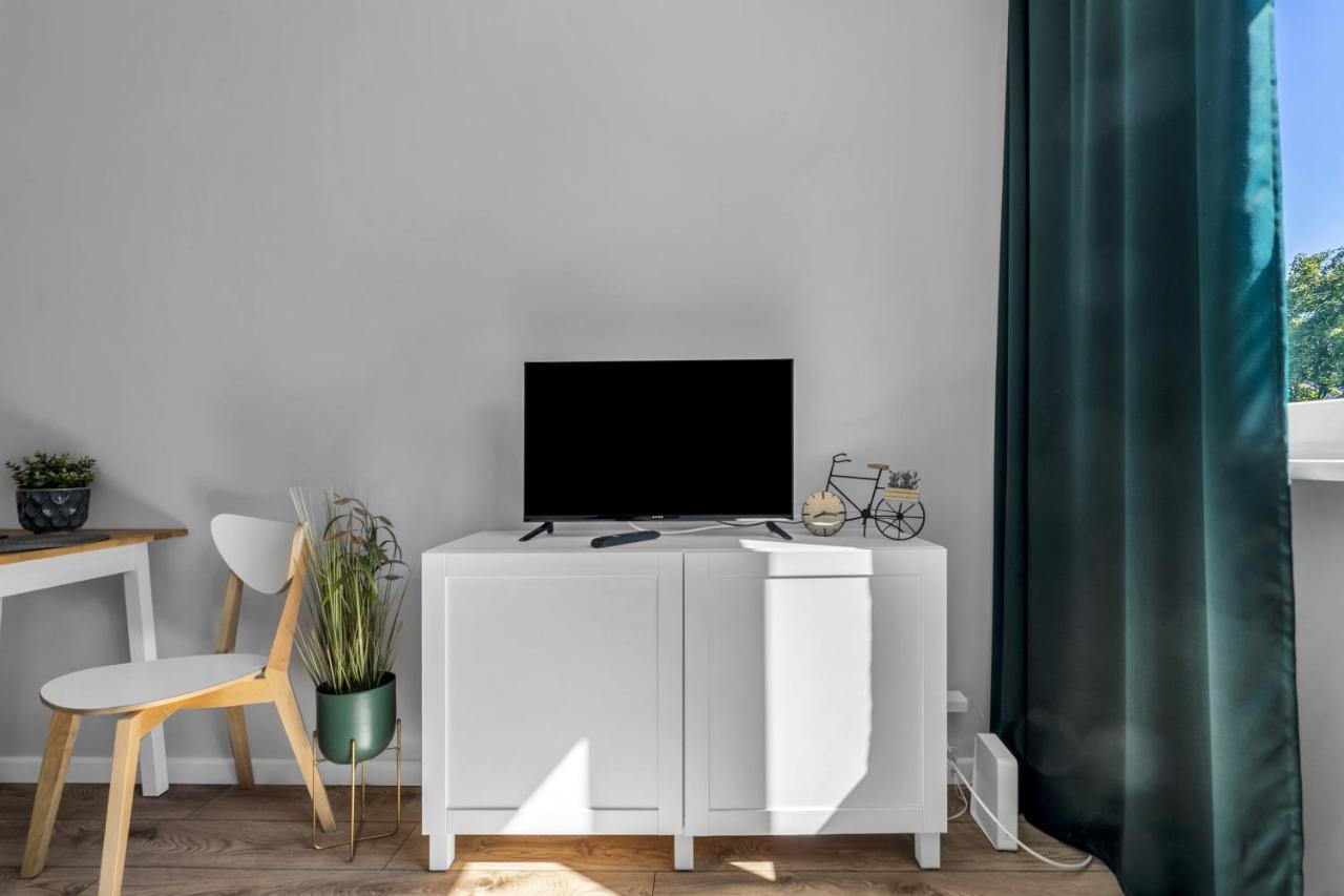 Apartment City Center Studio - Park, Subway Nearby - By Rentujemy Warsaw