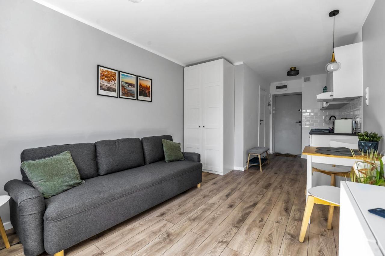 City Center Studio - Park, Subway Nearby - By Rentujemy