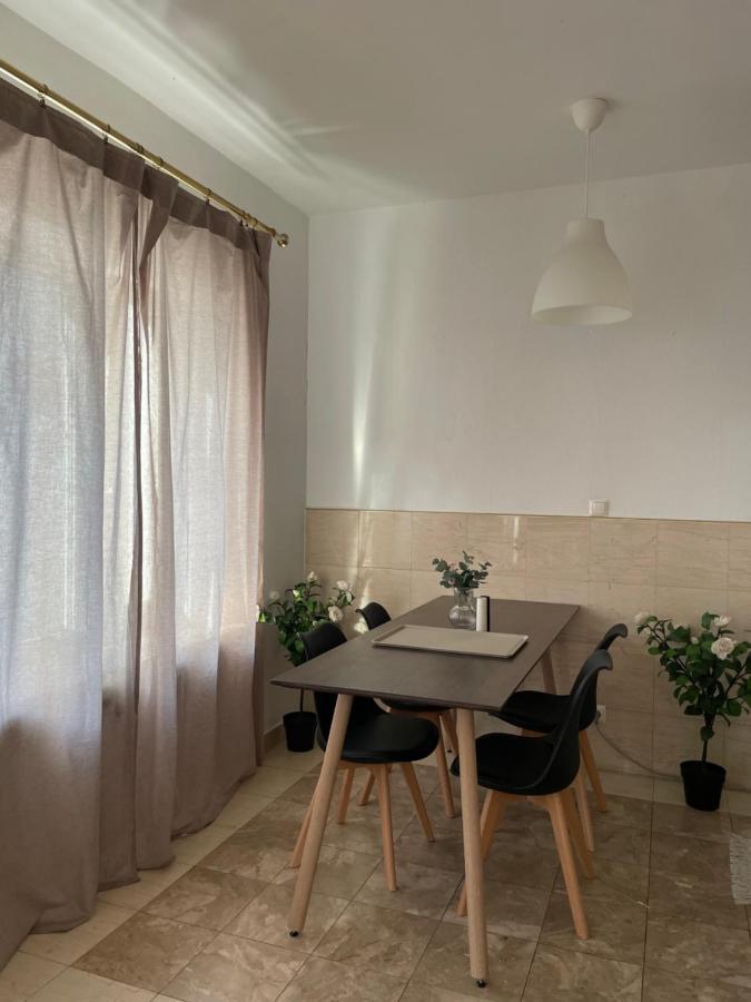 11 * Varsóvia