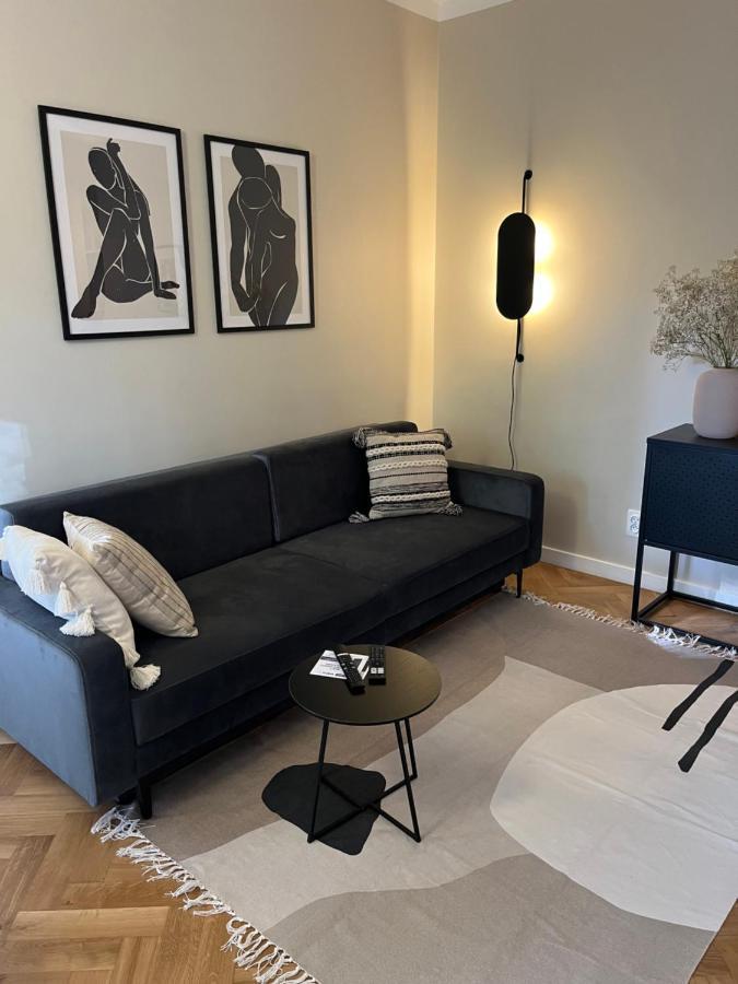 Luna Apartment *