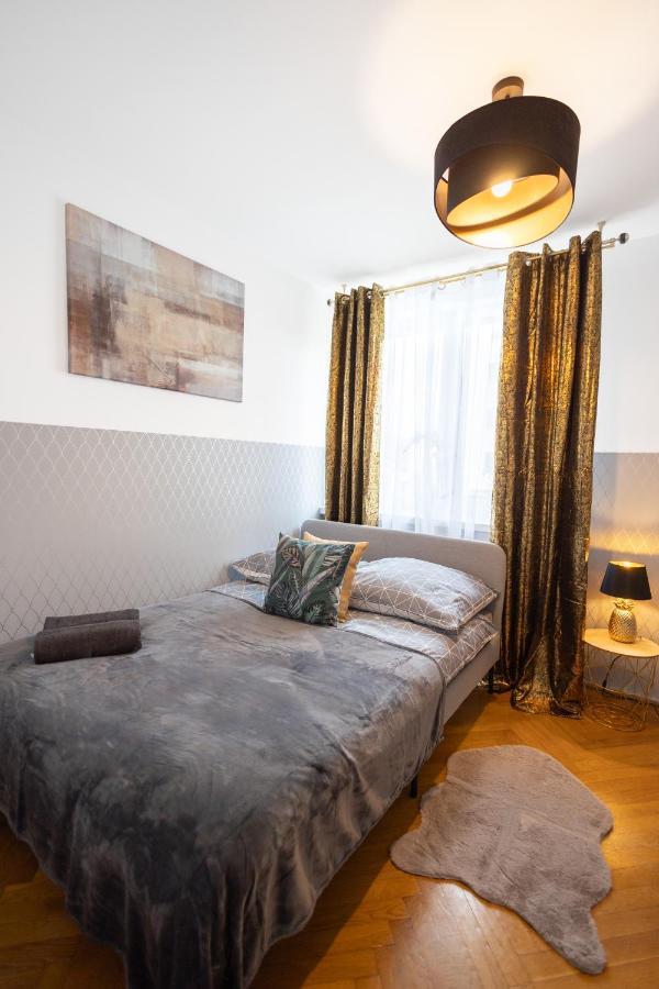 Clicktheflat Stawki * Warsaw