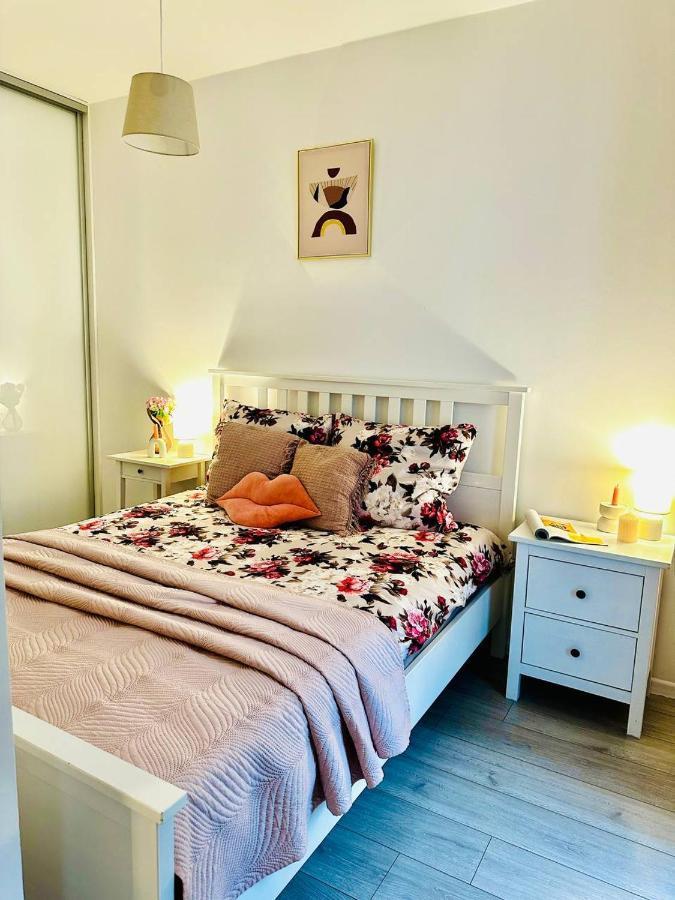 Apartament Blisko Centrum Warszawy *