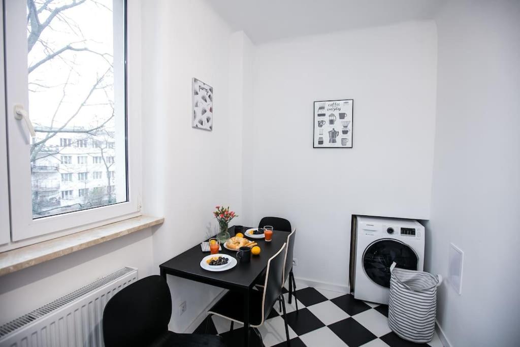Cozy, Fully Equipped In Mokotow District