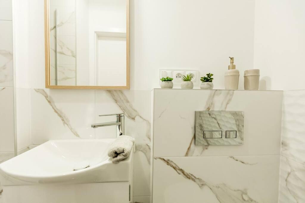 Stylish&modern In The Heart Of Warsaw!new! * Warsaw