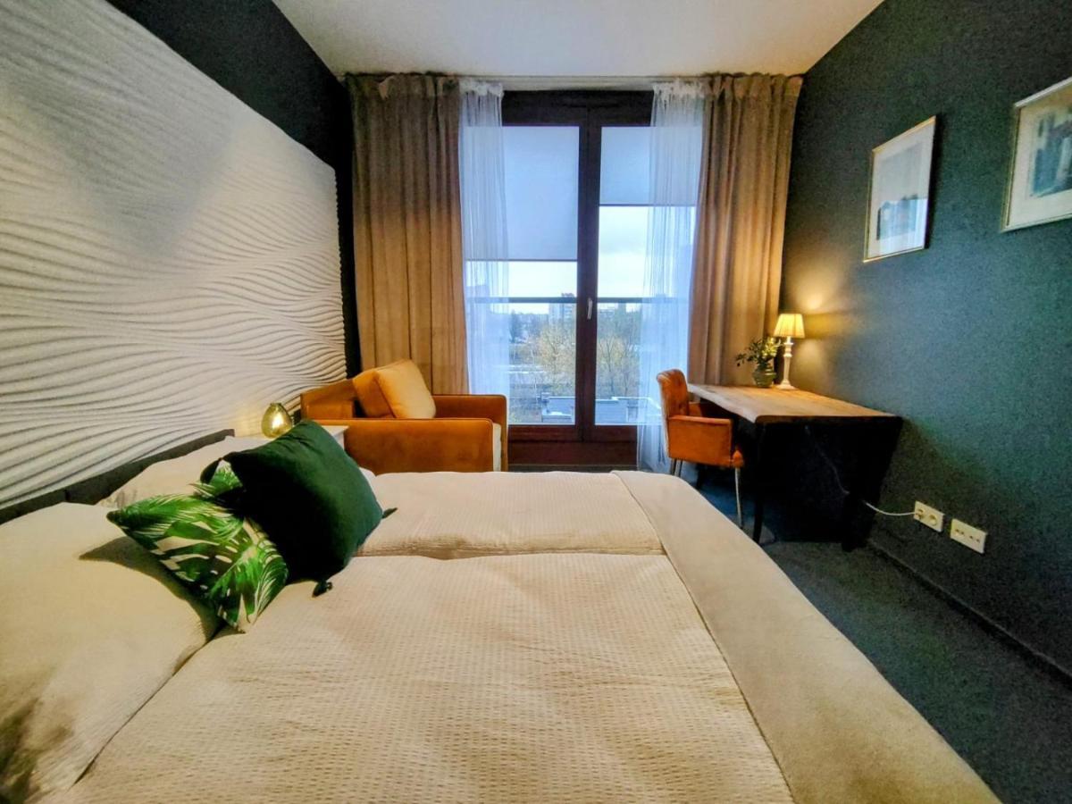 Apartment Kolejowa Komfort Z Parkingiem Warsaw