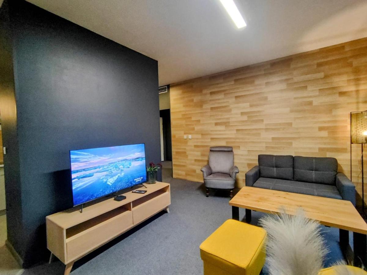 Apartment Kolejowa Komfort Z Parkingiem Warsaw