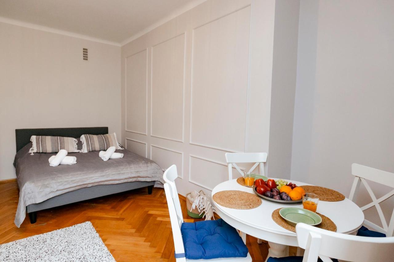 Apartment Wilcza 3 Blue - 260 Metrow Od Ambasady - Better