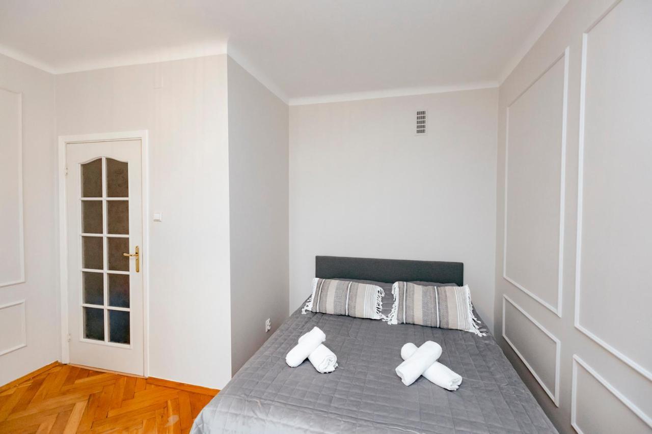 Apartment Wilcza 3 Blue - 260 Metrow Od Ambasady - Better