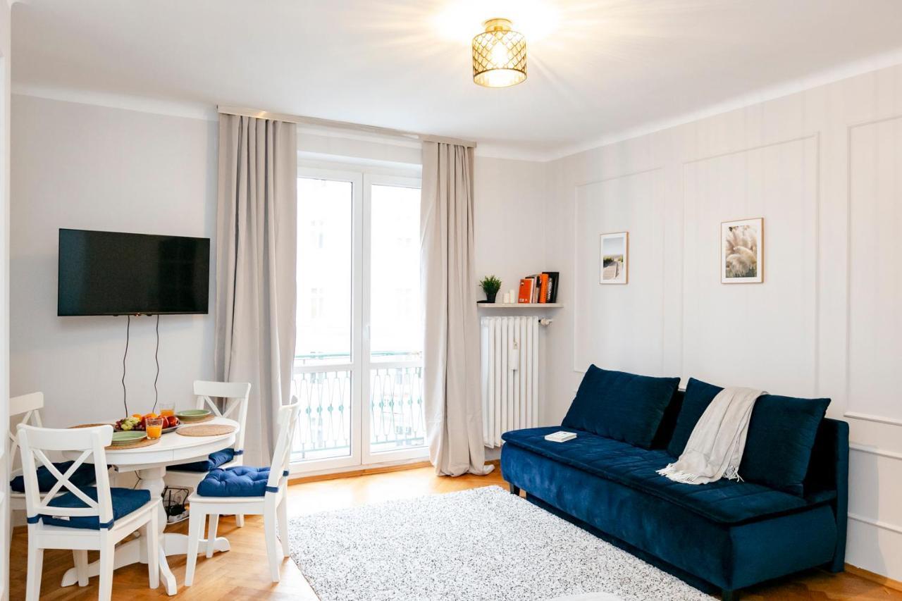 Apartment Wilcza 3 Blue - 260 Metrow Od Ambasady - Better
