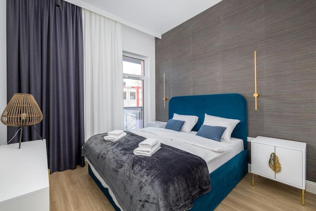 1-bedroom Luxury Near Metro Apartamento