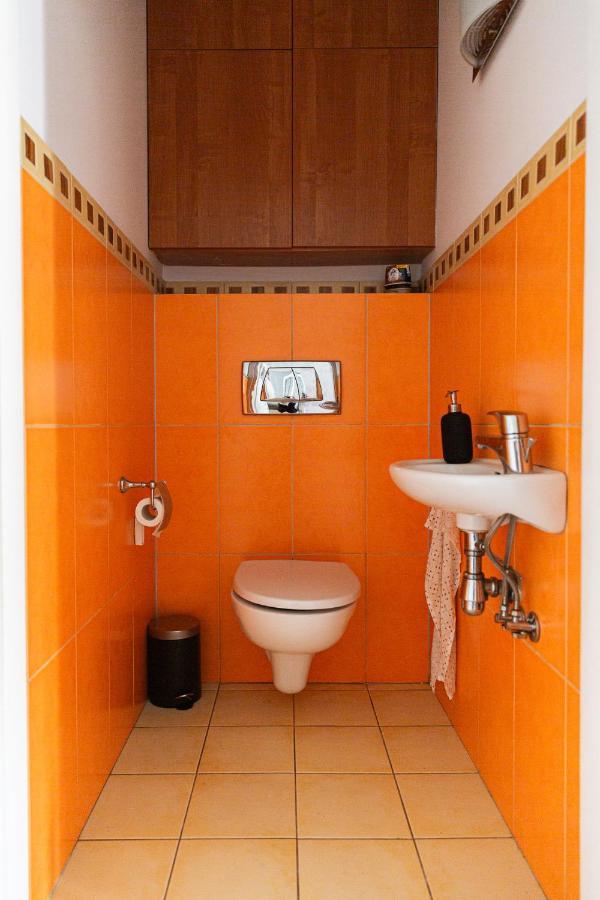 Apartment Apartment Ten *