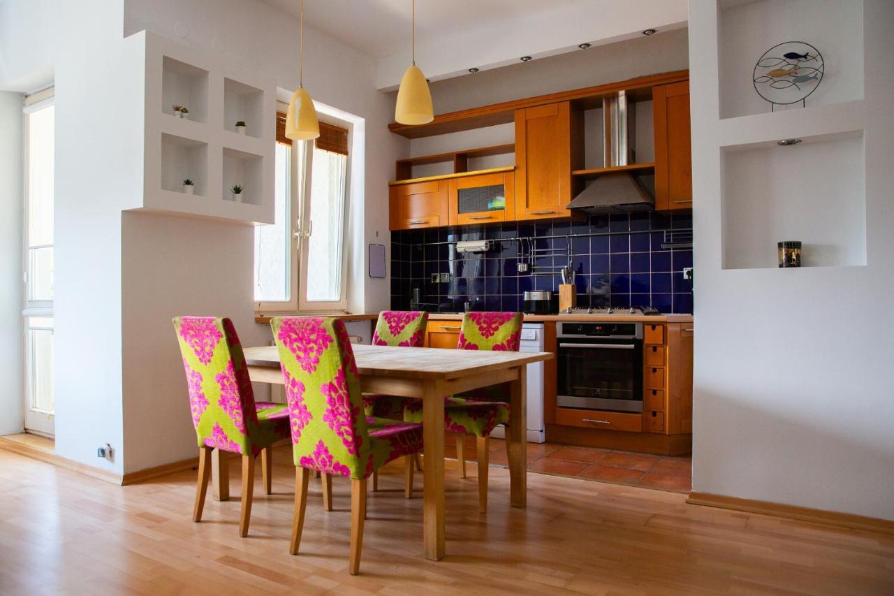 Apartment Ten *