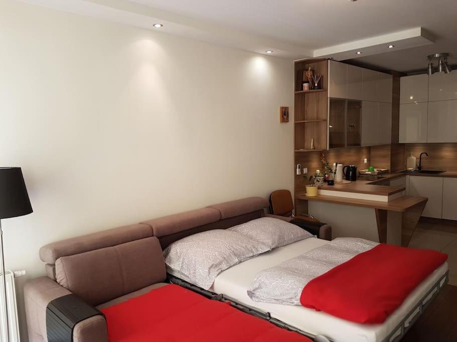 Sloneczny I Wygodny Apartament Blisko Centrum I Metra Warsaw