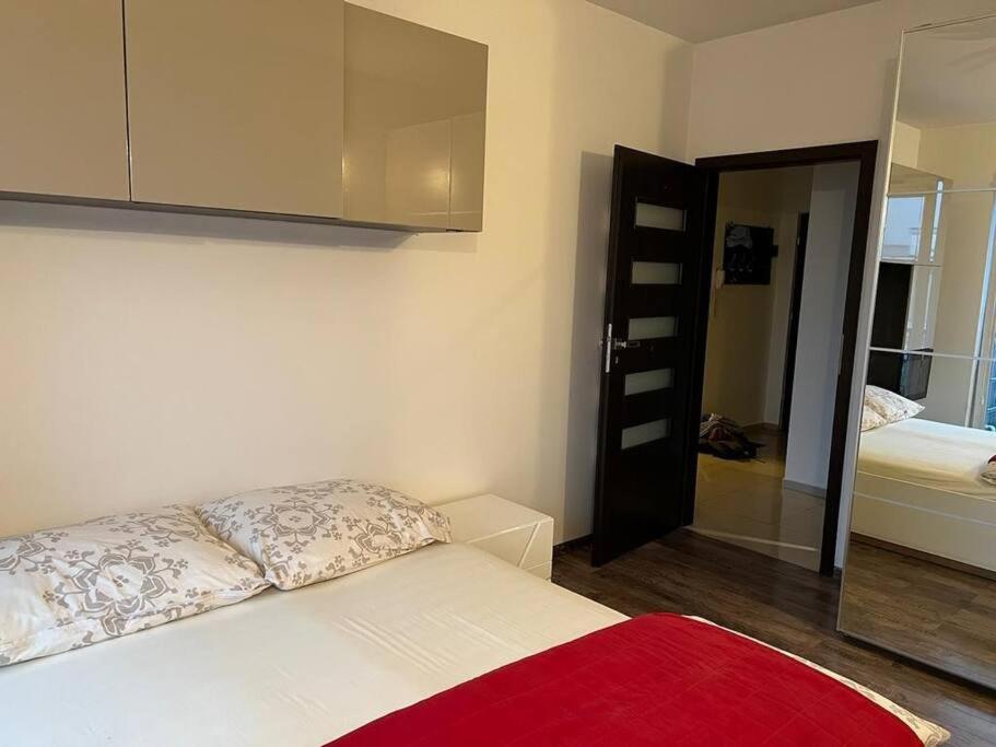 Apartment Sloneczny I Wygodny Apartament Blisko Centrum I Metra *