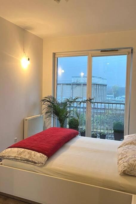 Sloneczny I Wygodny Apartament Blisko Centrum I Metra Warsaw