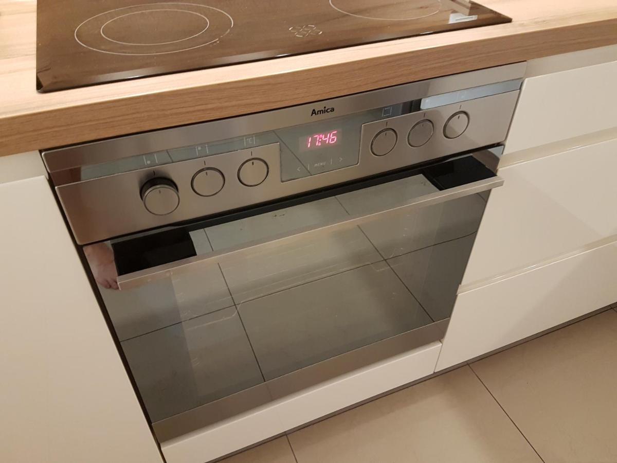 Sloneczny I Wygodny Apartament Blisko Centrum I Metra Apartment