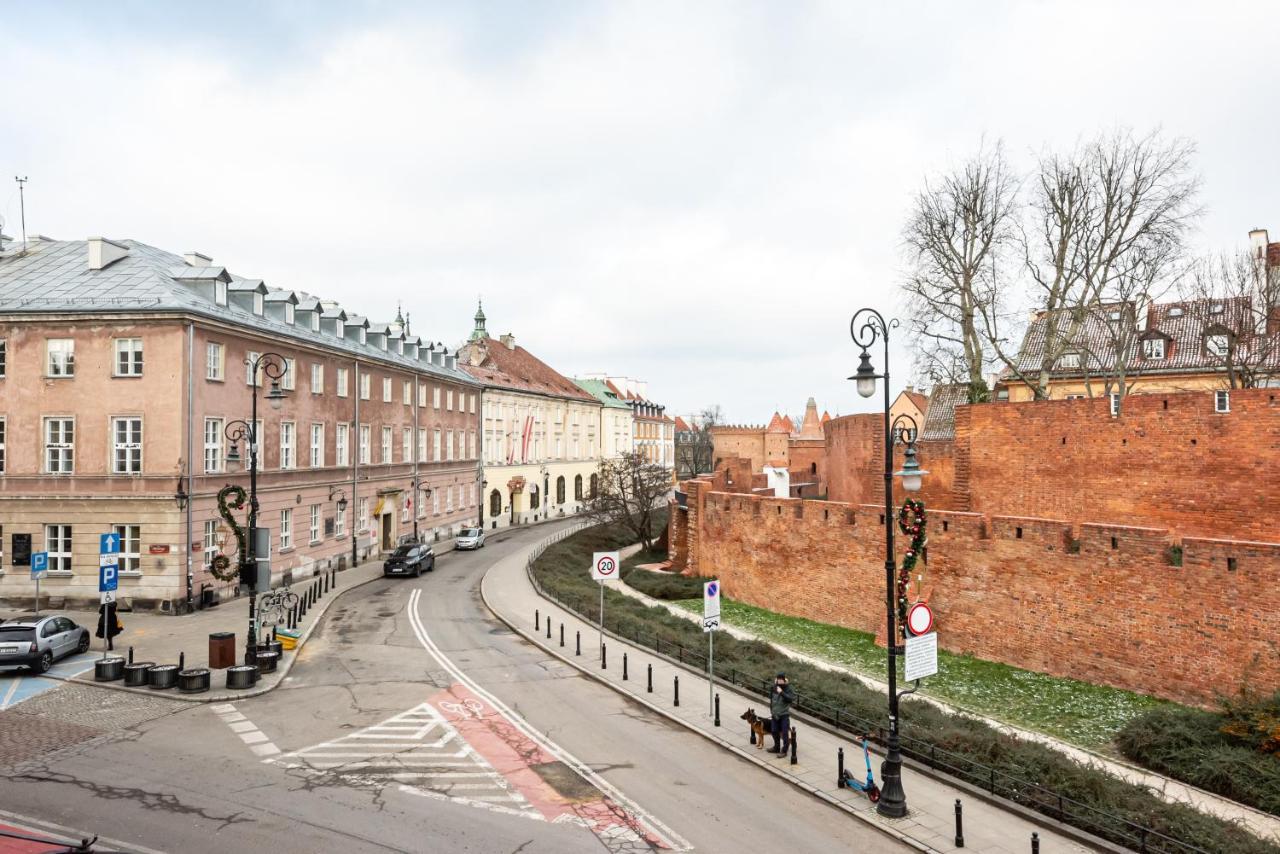 Old Town 5-bedroom Apartament *