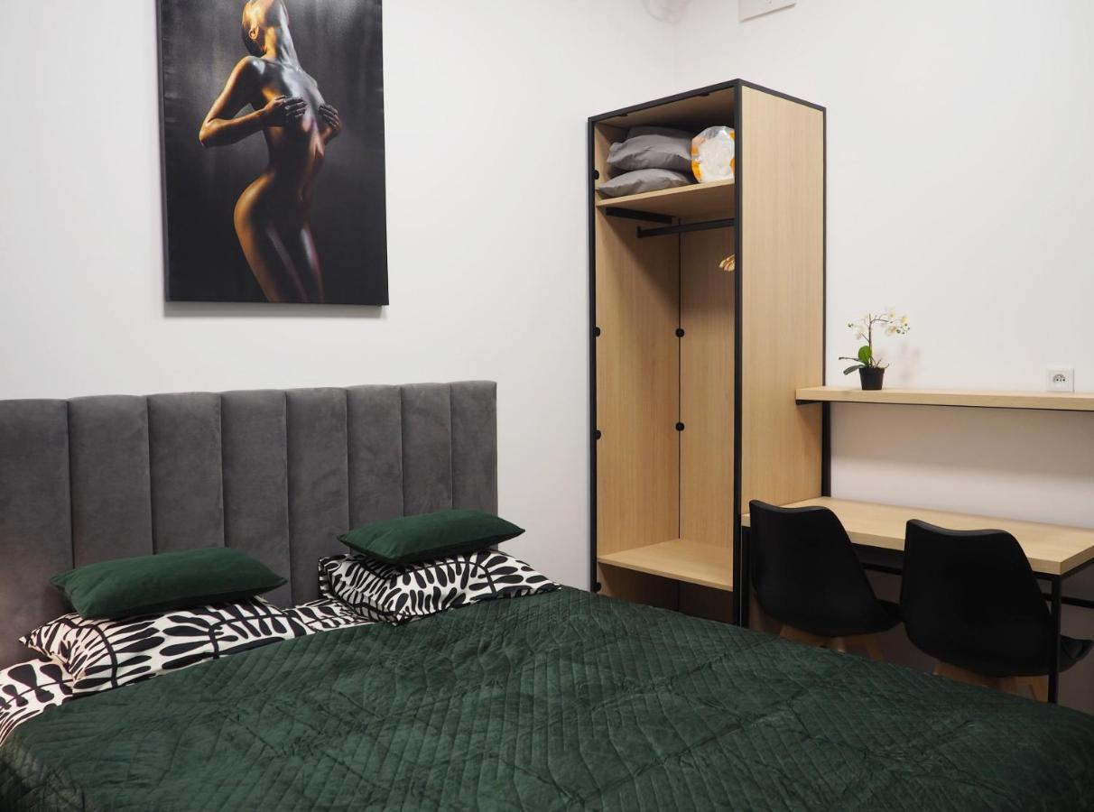 Apartament Mercy A 12 *