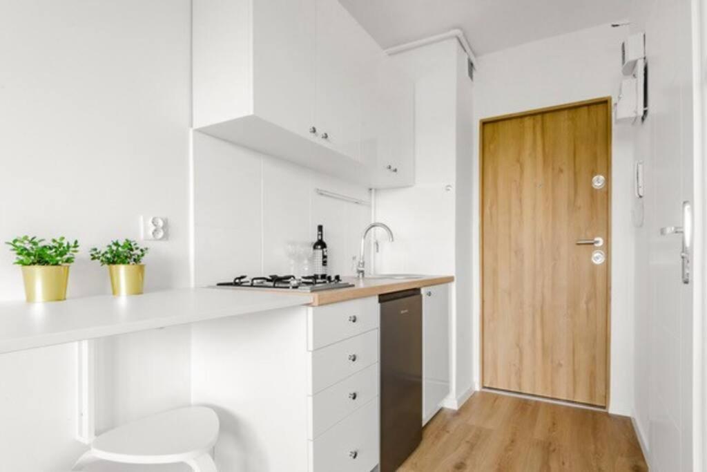 20m2 Studio, Near Chopin Airport, Cozy And Quite *