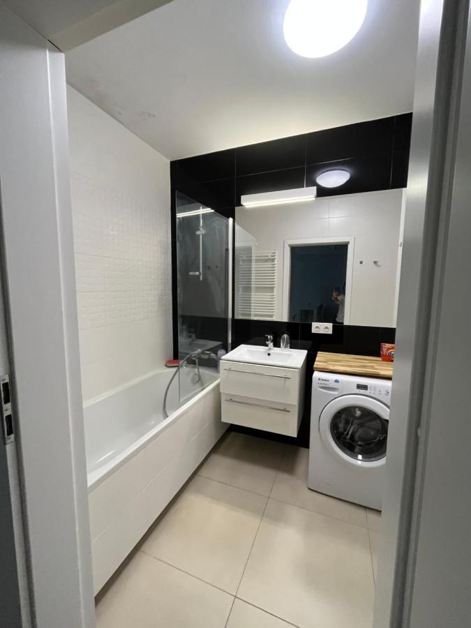 Guest house Cybernetyki2 Street Near Airport *