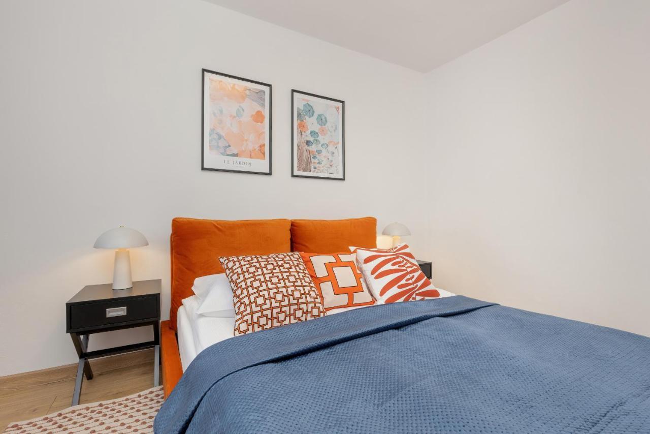 Zurawia By Renters Apartment *