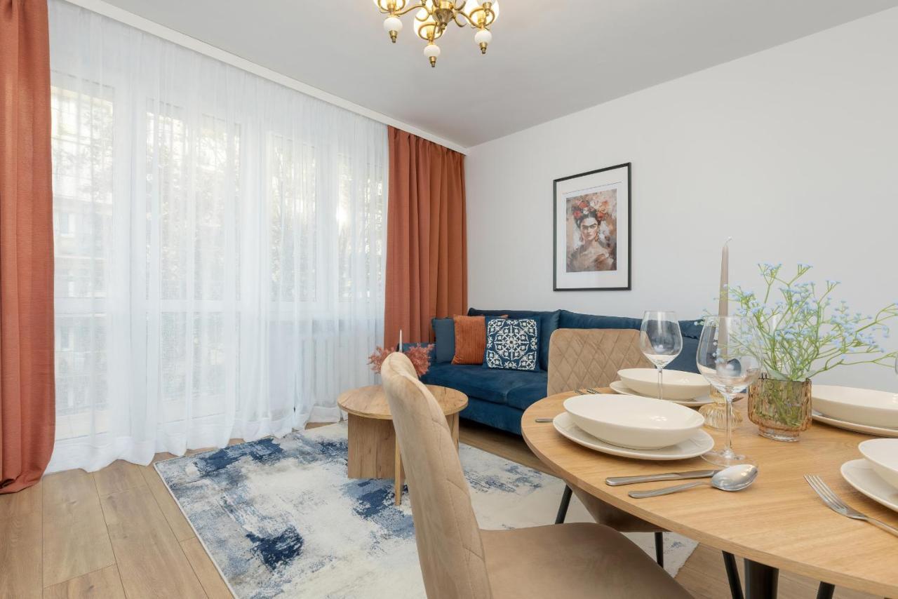 Apartment Zurawia By Renters