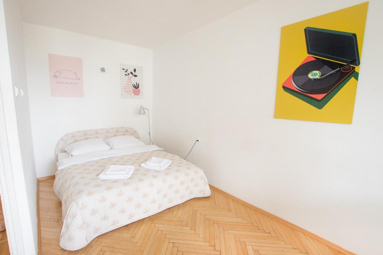 Amazing View And Great Location. Ratusz Arsenal. Apartment Warschau