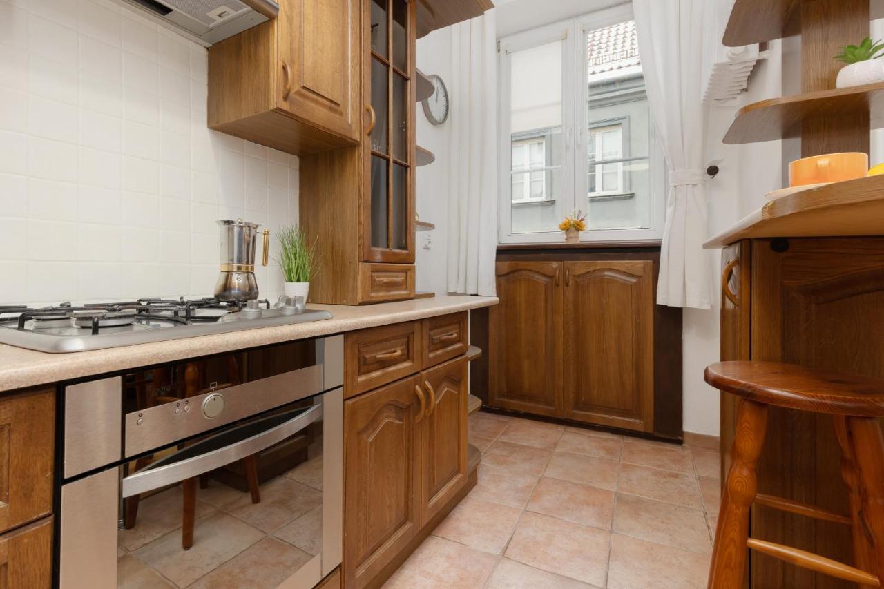One Bedroom Next To The Royal Castle In By Renters Apartment Warsaw