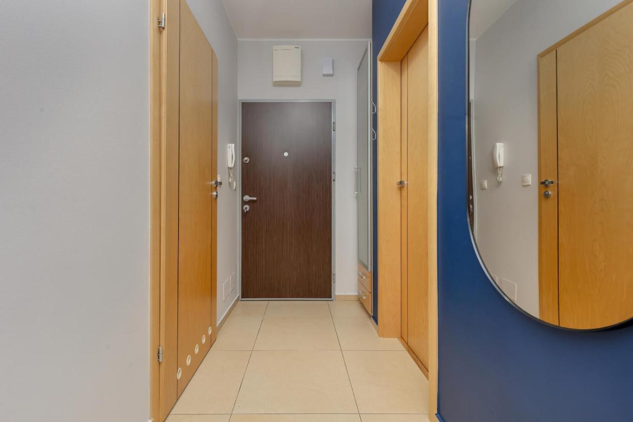 Gold & Blue Cozy In By Renters