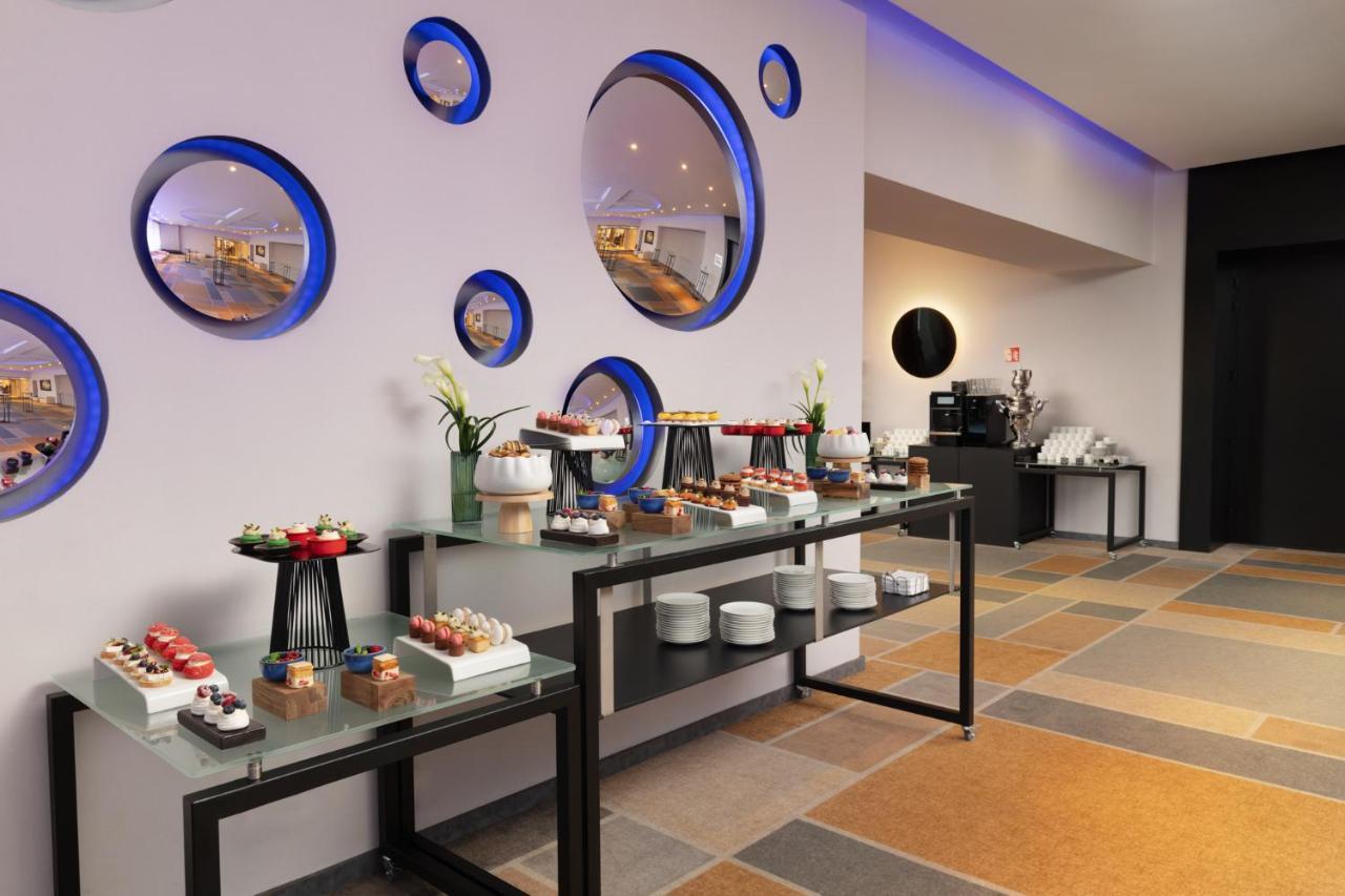 Sofitel Victoria Hotel 5*