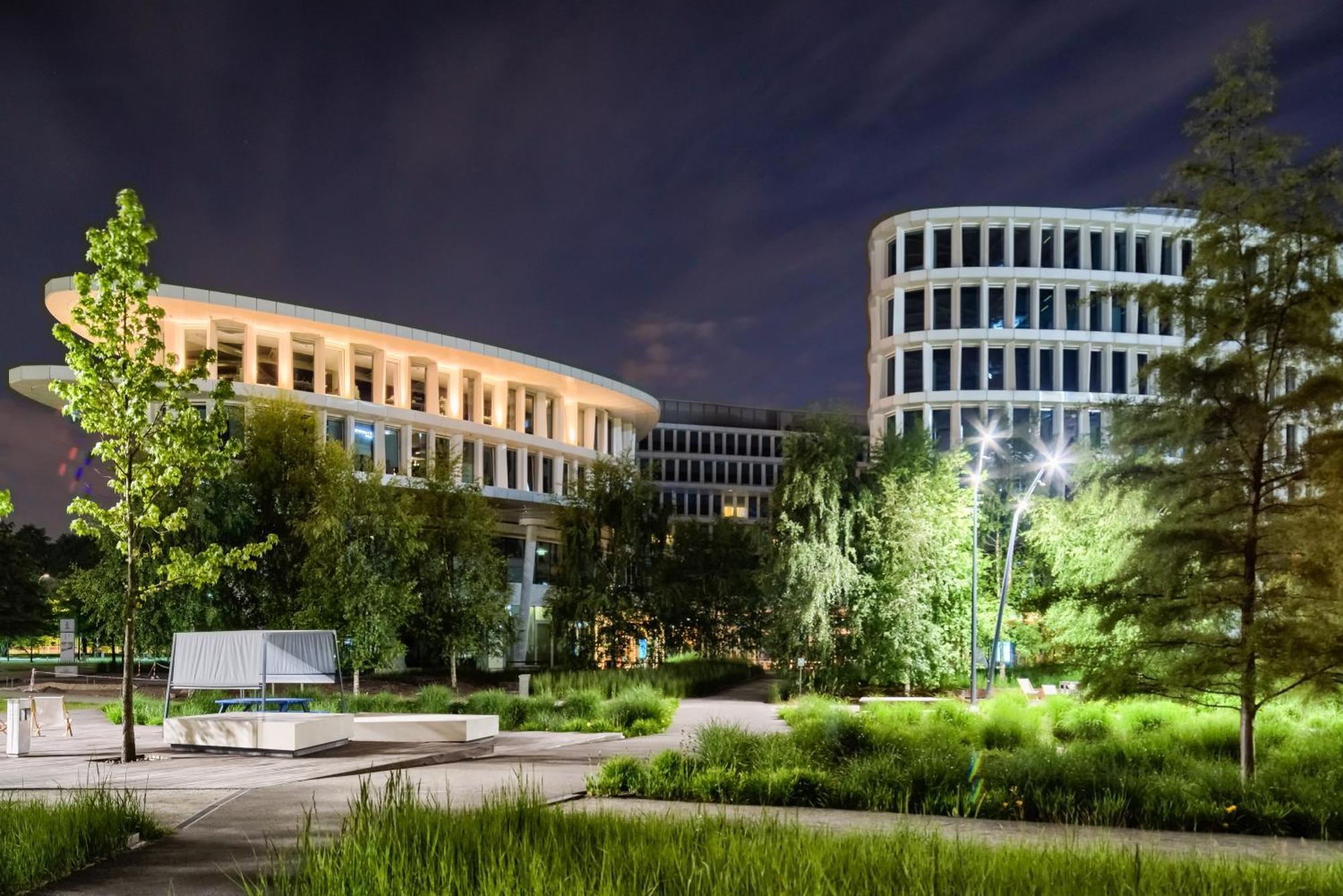 Khách sạn Sound Garden Airport 3*