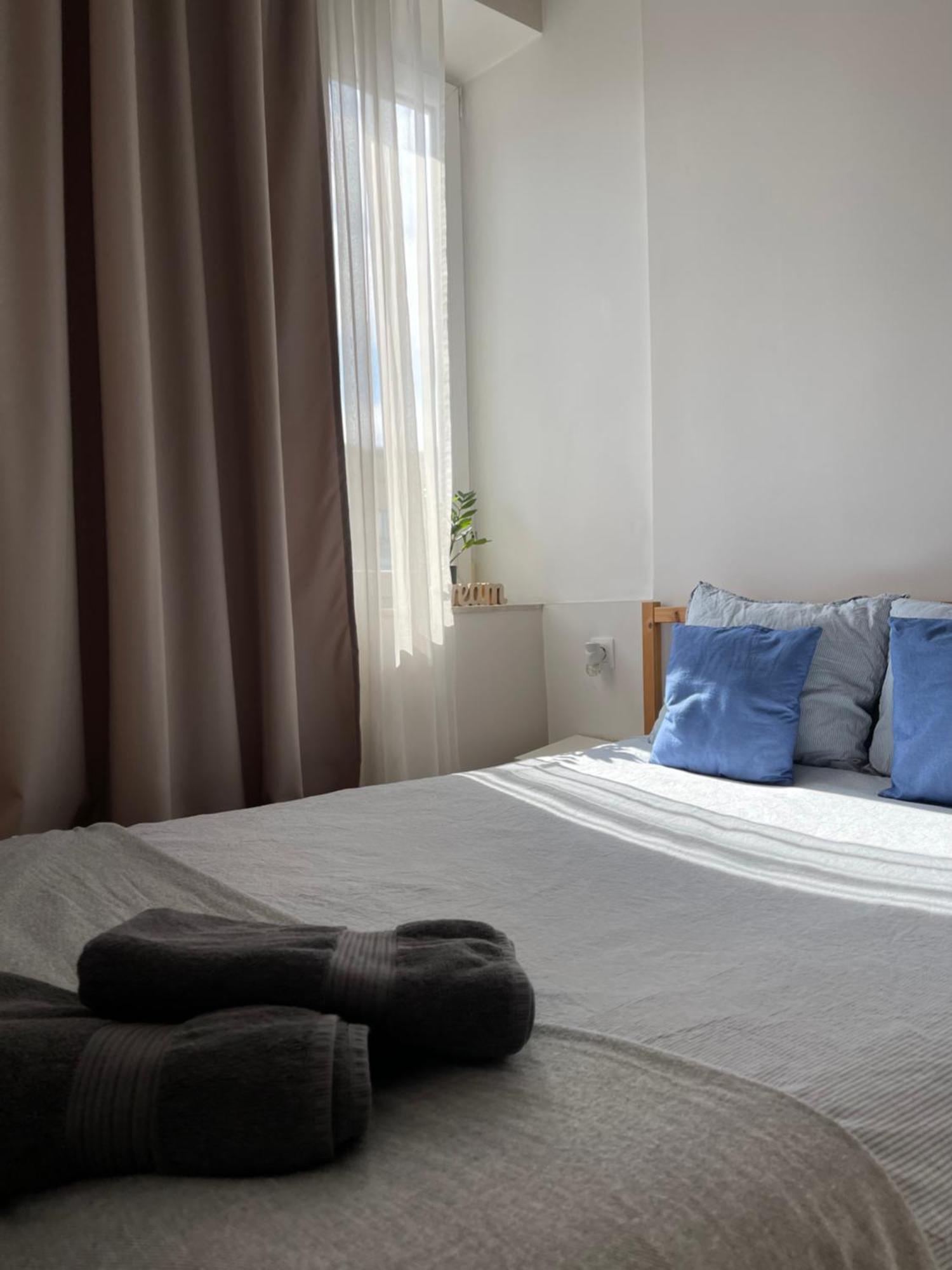W Centrum Warszawy Ulica Chmielna - 500m Od Dworca Centralnego - By Good Sleeping * Warschau