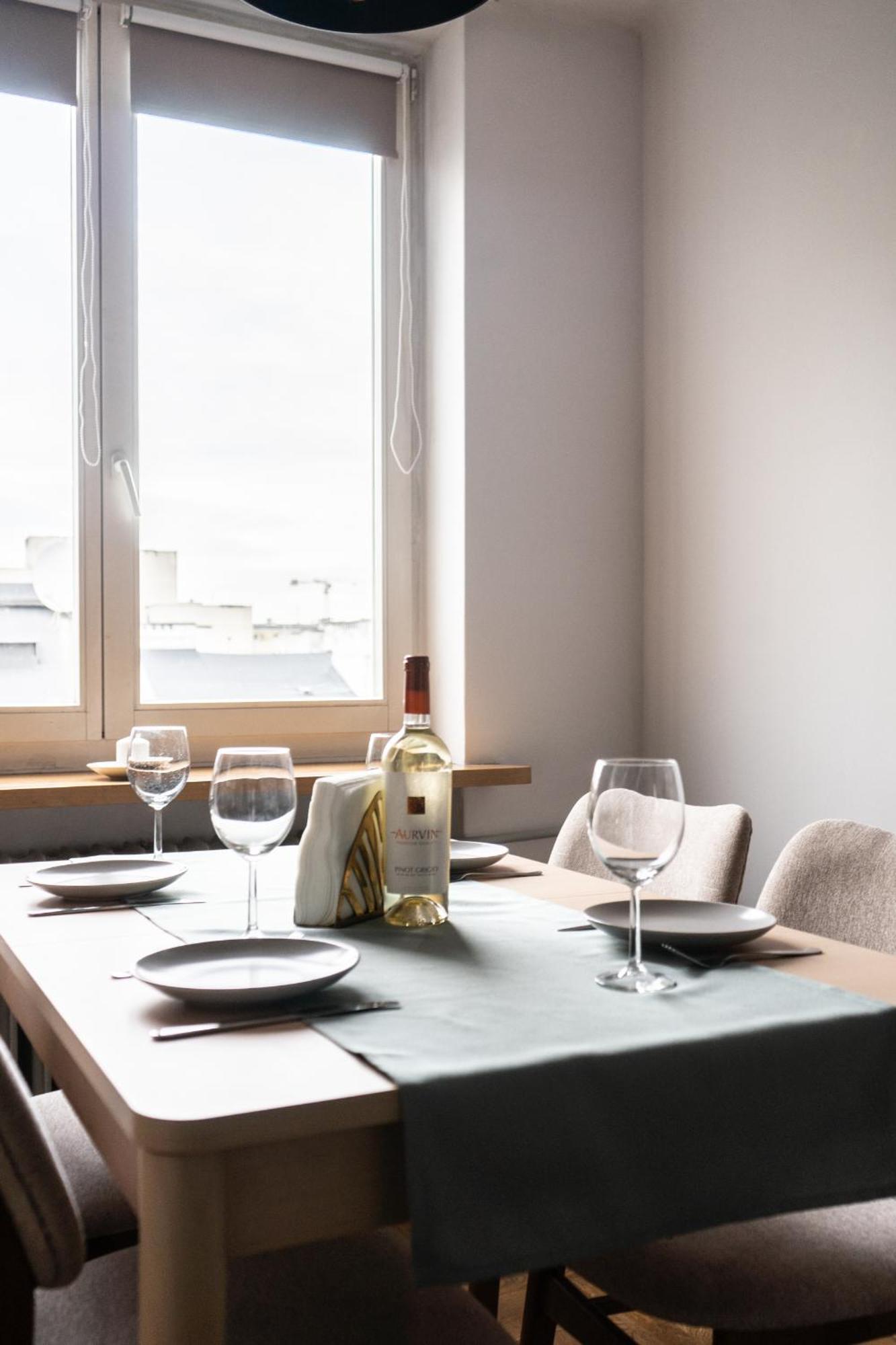 Apartament Oomph Urbanvibe Centrum Stylish 2br Hideaway