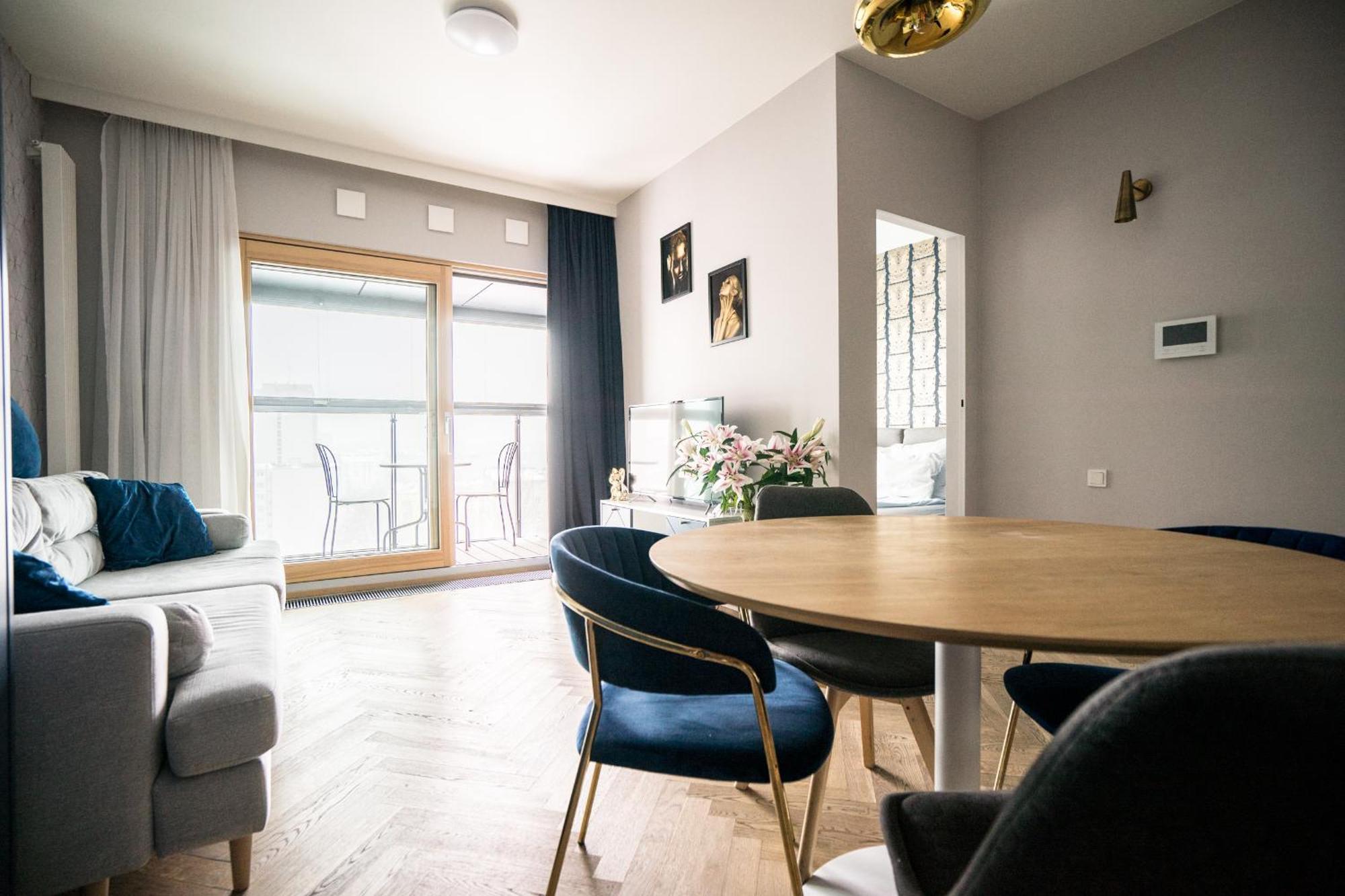 Vipwarsawapartments Amber Mennica * Warsaw