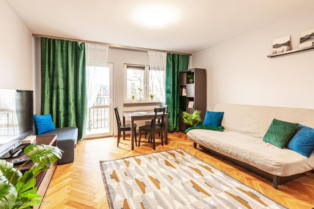 Superapart Woloska 40