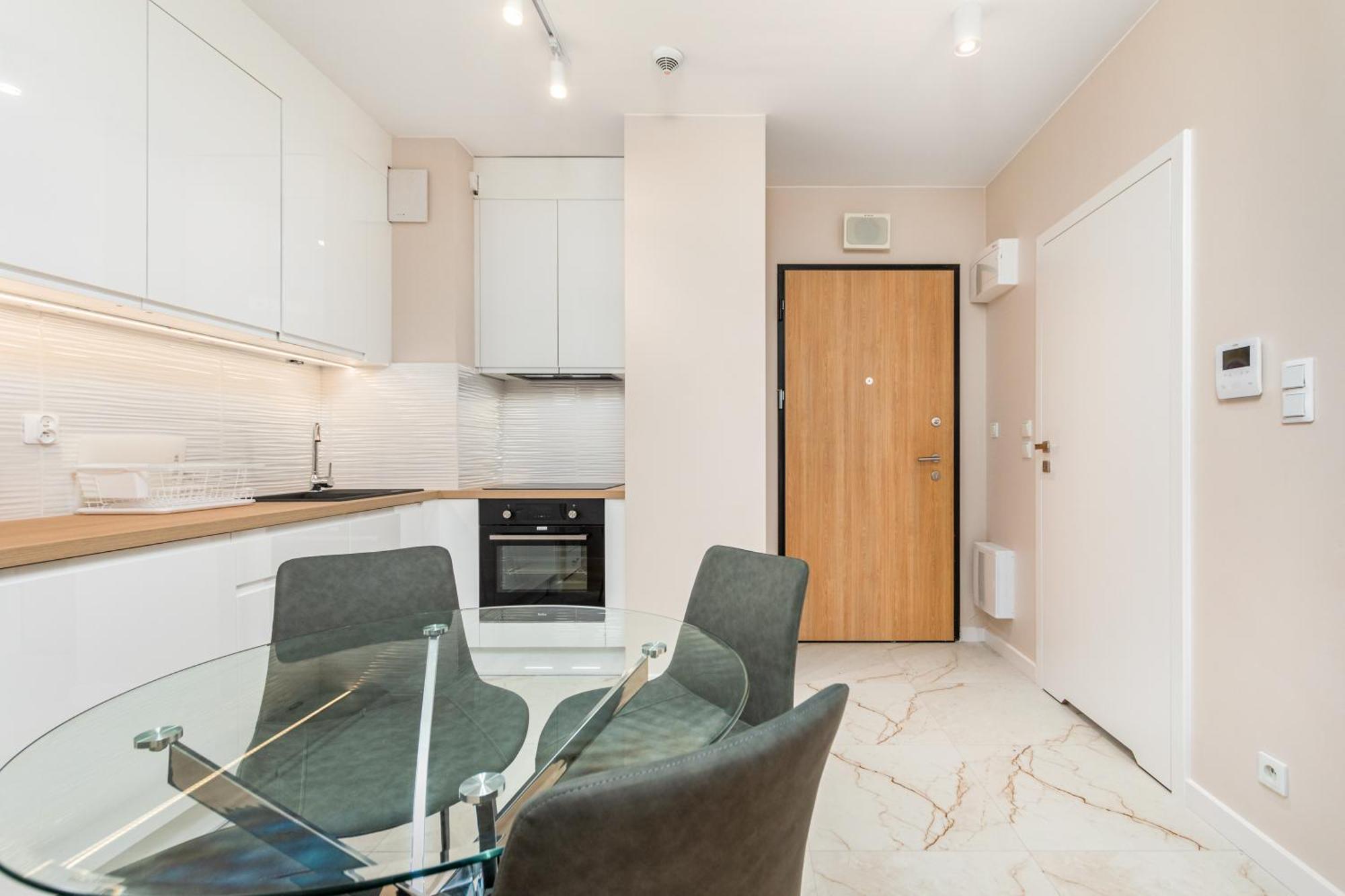 Wiktoryn 6 By Homeprime Apartment