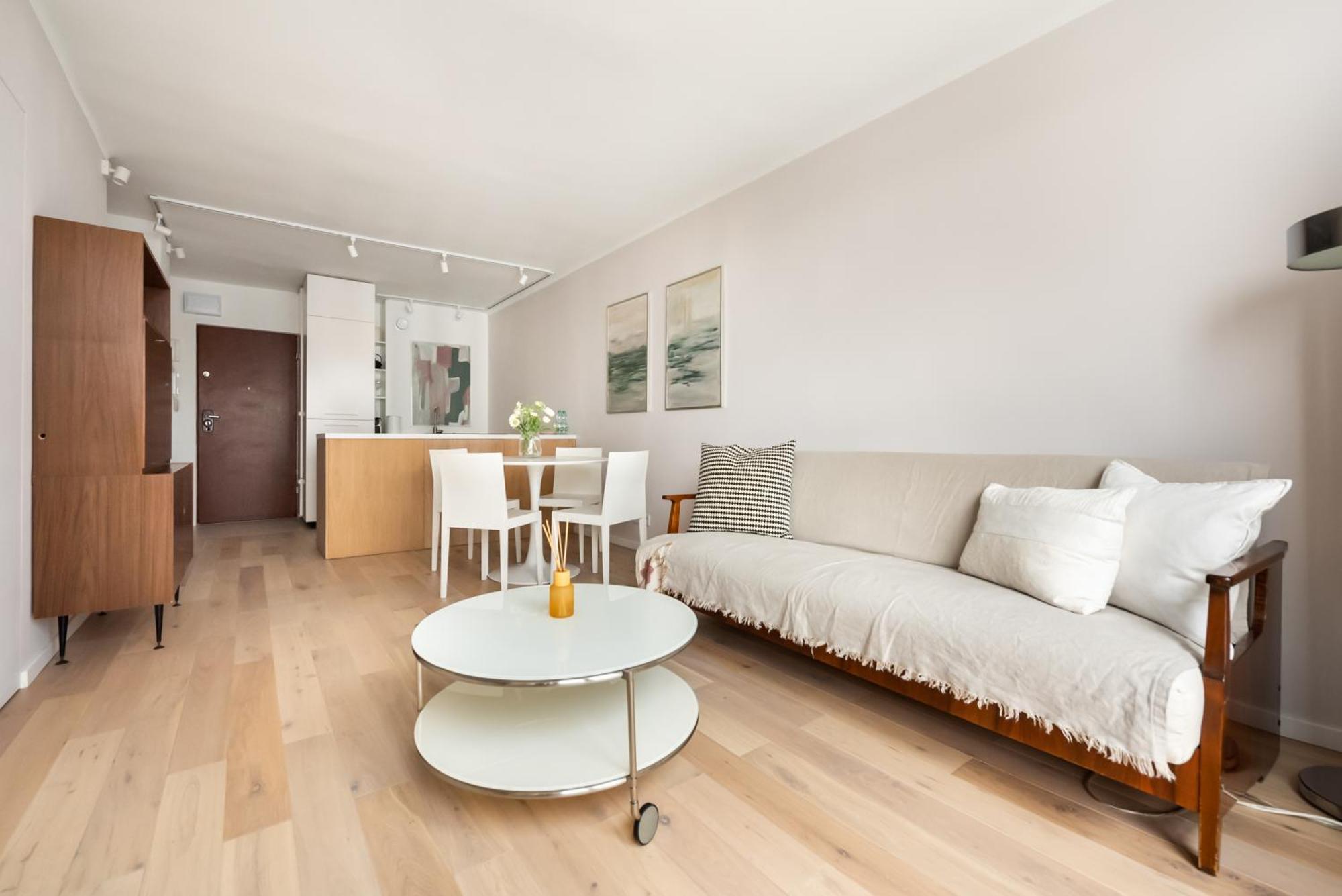 Apartment Metro Swietokrzyska Chic Warsaw