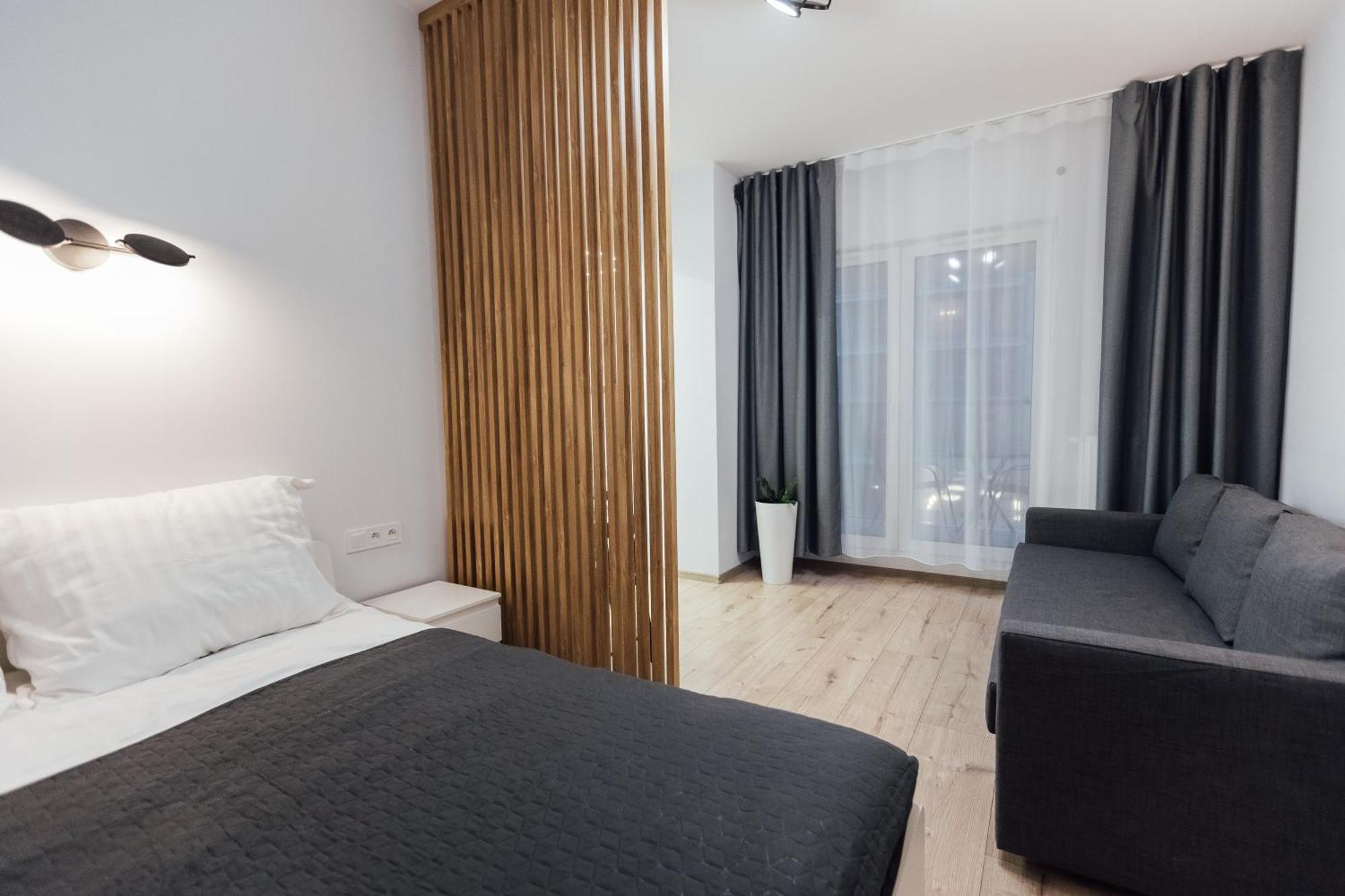 Petrovdom Apartment In Warsaw, Rc Bliska Wola Tower *
