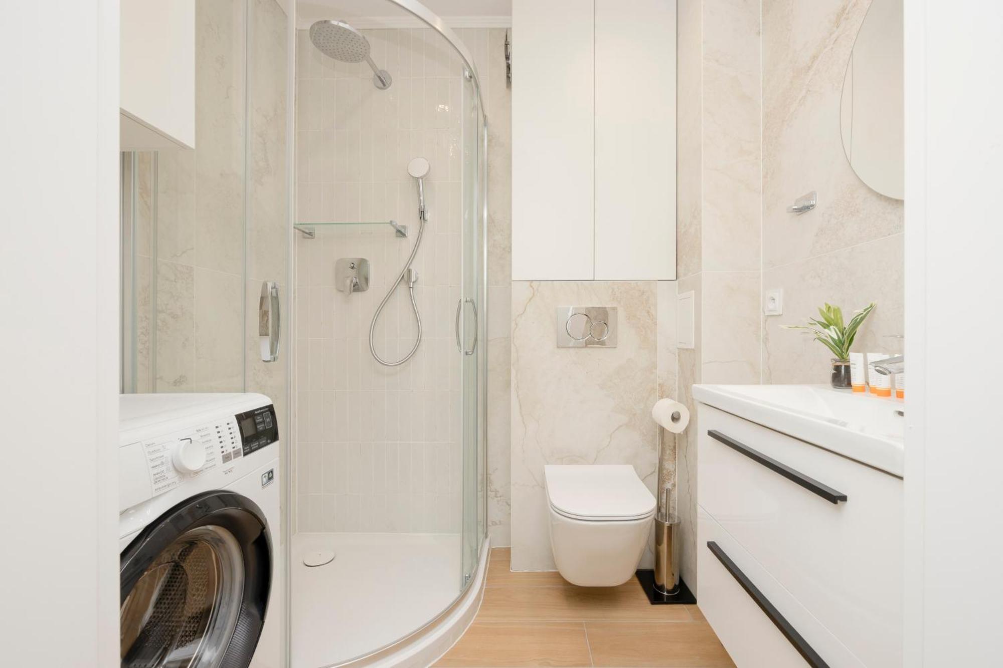 Comfortable Wola & Balcony By Renters Warsaw